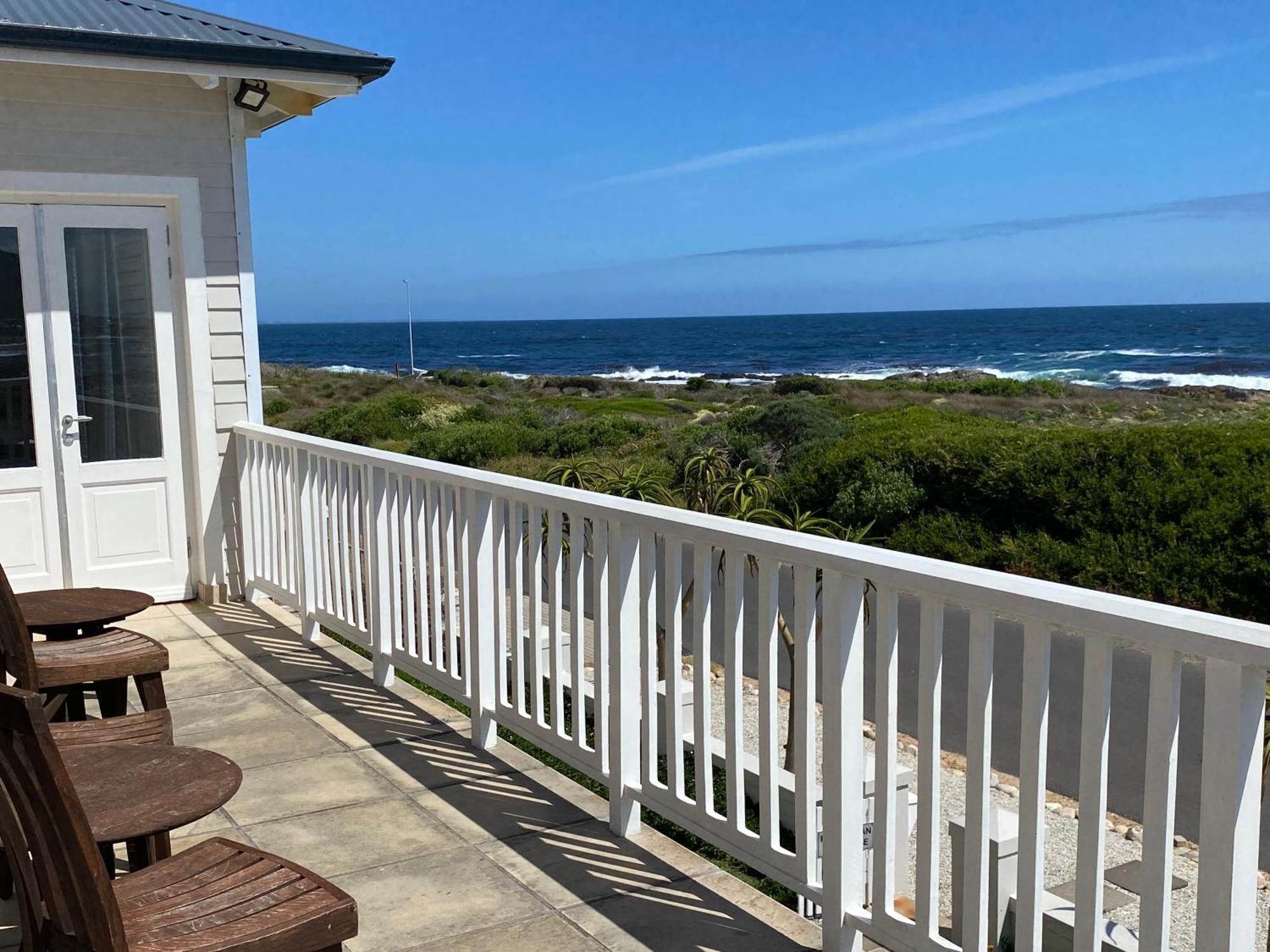 Shore'S Edge Luxury Oceanfront Home Германус Екстер'єр фото